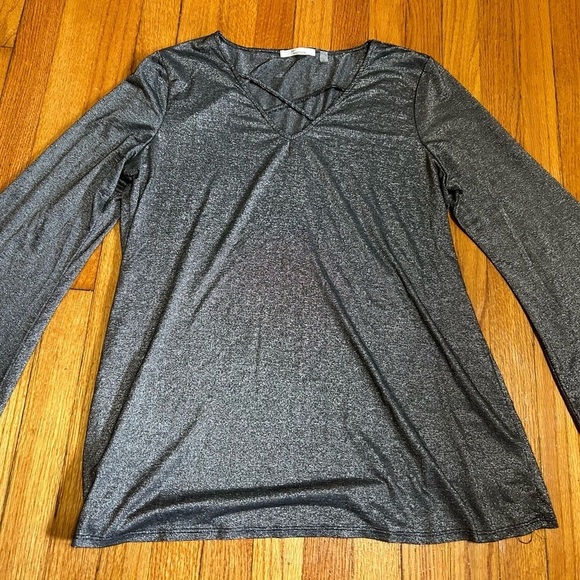 89th + Madison Silver  Long Flare Sleeve Blouse  Size Large - Picture 2 of 8